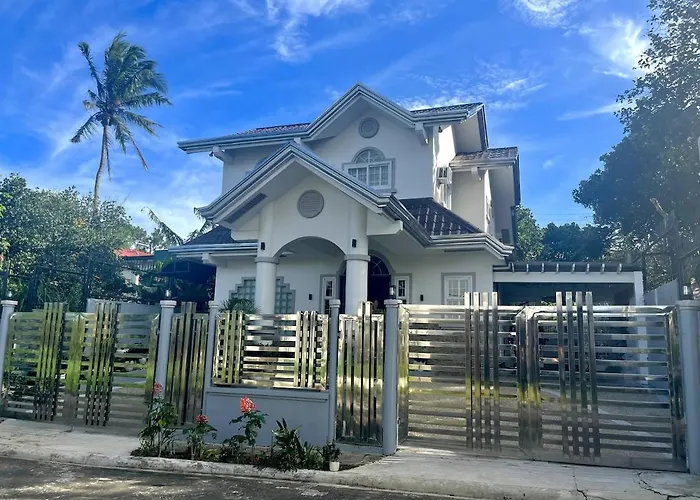 4Br Tagaytay House Staycation Near Sky Ranch