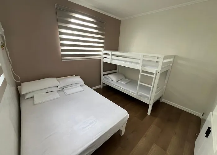 4Br Tagaytay House Staycation Near Sky Ranch